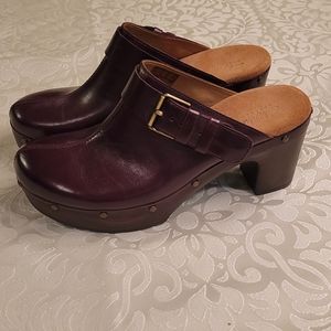 CLARKS ARTISAN LEATHER SLING BACK CLOGS